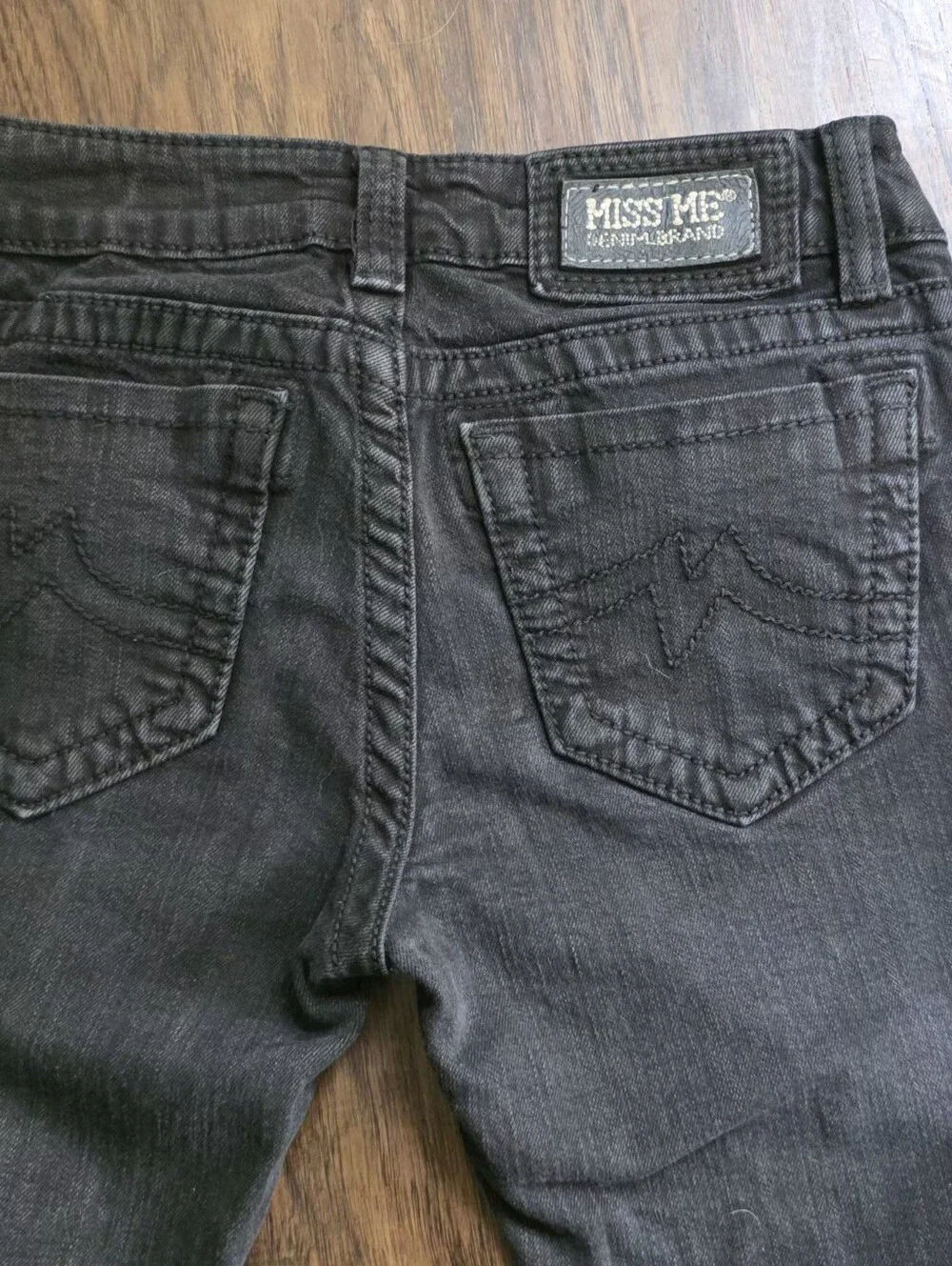 Miss Me Skinny Jeans 28